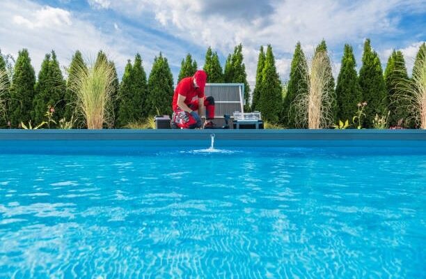 Maintaining Your Swimming Pool with good Pool Service and Pool Repair Swimming Pool