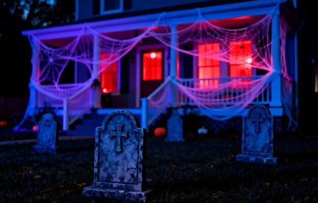 Halloween Decor